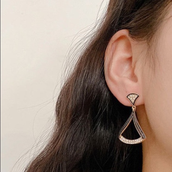 🔸2 for $15🔸Earrings - Picture 4 of 5